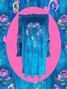 Merigold Kiss NWT Boho Western Blue Crushed Velvet Floral Embroidered Dress L